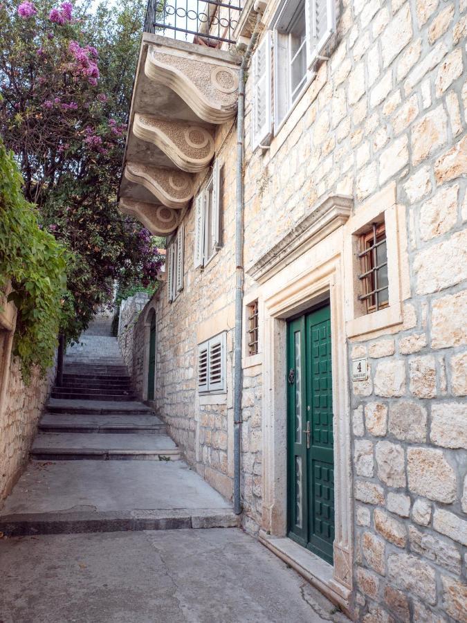 Feriehus Casa Gojave - Authentic Hvar House With Garden Hvar Town
