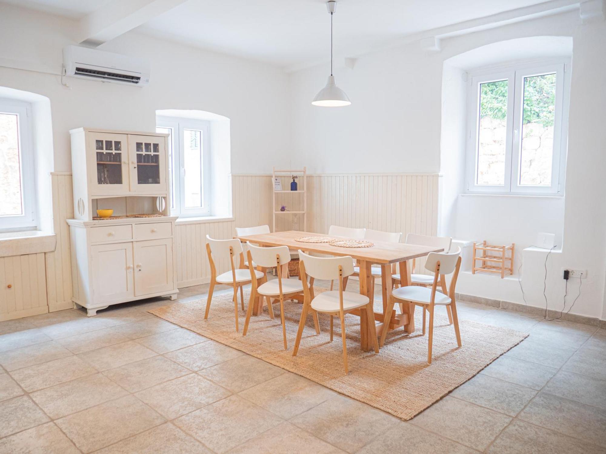 Feriehus Casa Gojave - Authentic Hvar House With Garden *